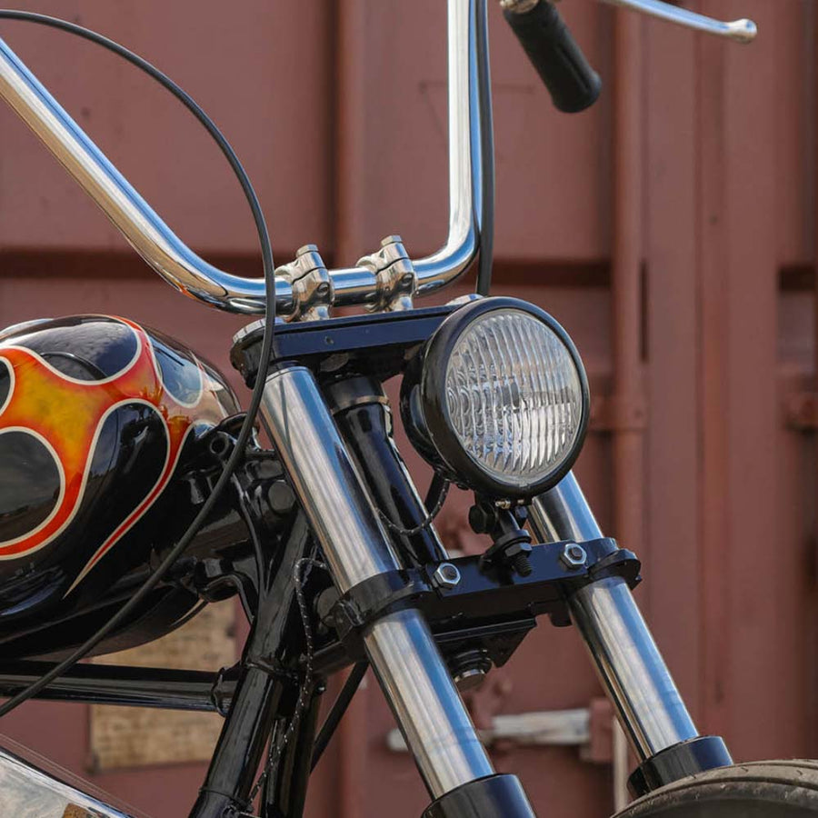 narrow triple tree panhead close up